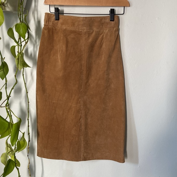 The Leather Ranch two piece set - Picture 8 of 9